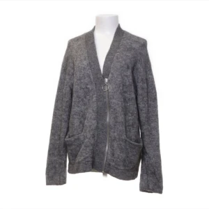 & Otter stories kofta! - Super super fin kofta från & otvetydigt stories. Den är i toppenskick. Storl S, skulle säga att den passar mellan XS-M💕💕