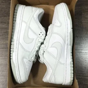 Nike dunk low Next nature - Säljer mina Nike dunks i storlek 38, men skulle säga dom är lite små i storleken. Använda ungefär 2 gånger, så dom är i nyskick. Nypris 1250. Lägg gärna bud 💕