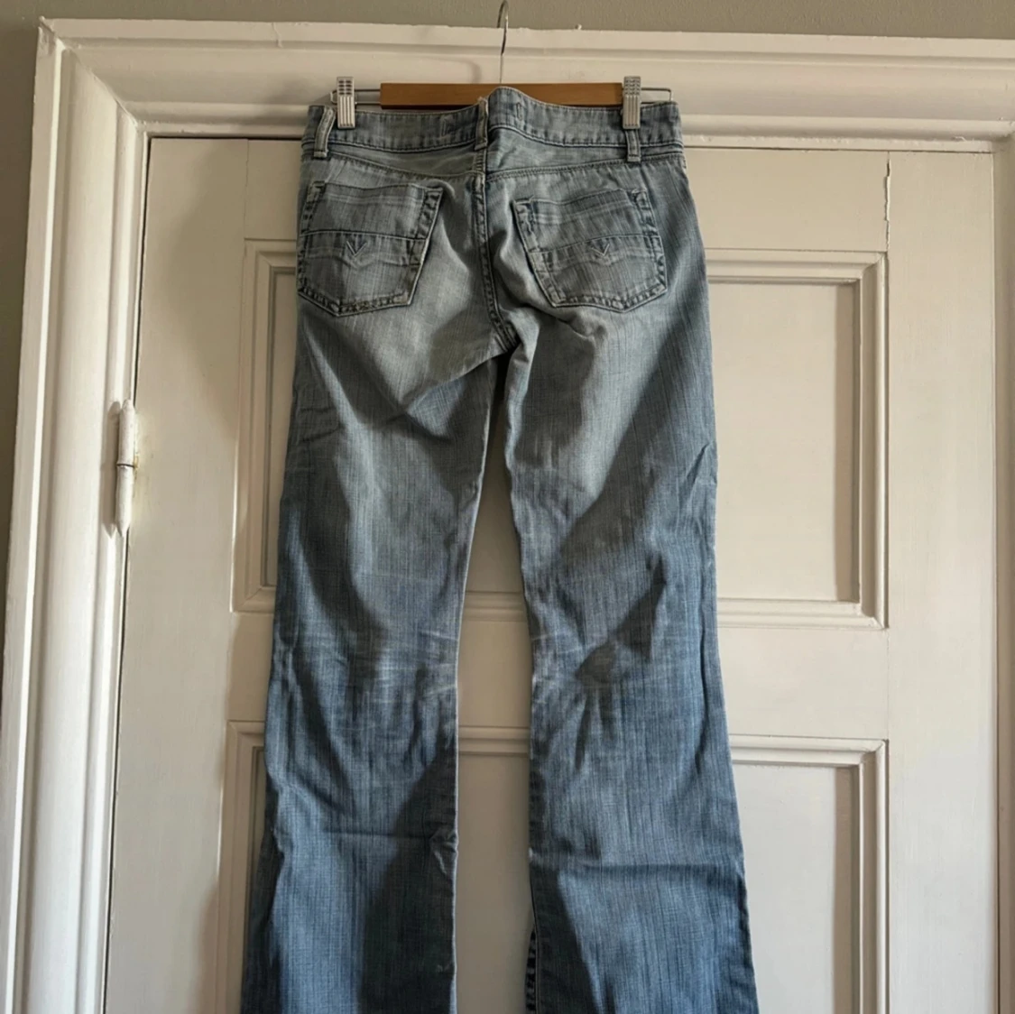Blåa low waist jeans - 90