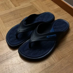 Tofflor - Rider tofflor i storlek 41