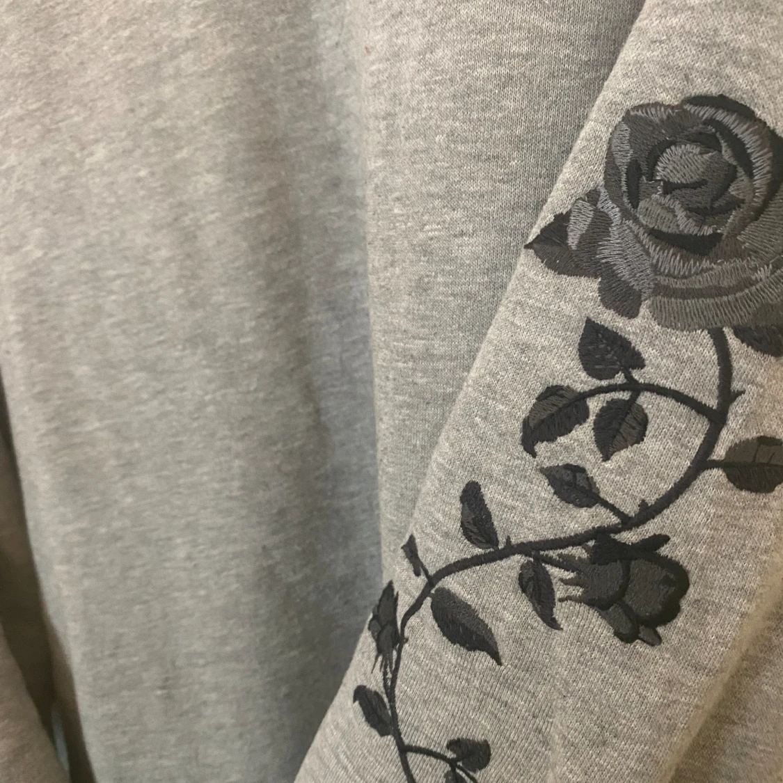 Grå sweatshirt  - 90