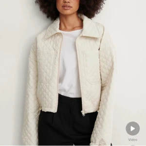 Tunn jacka - Tunn jacka, använd en gång