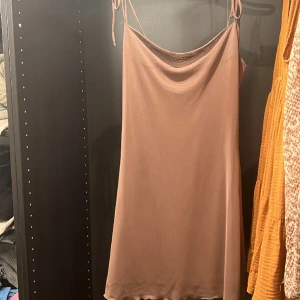 Klänning  - Jätte söt klänning i mesh. Helt ny med prislapp kvar. Kontakta för fler bilder 🥰❤️