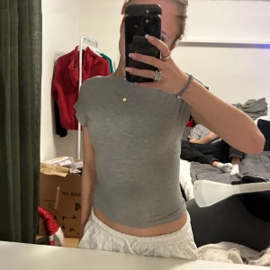 Rygglös tröja - super fin och väldigt stretchig!🩷🩷