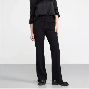 kostymbyxor  - oanvända från lindex