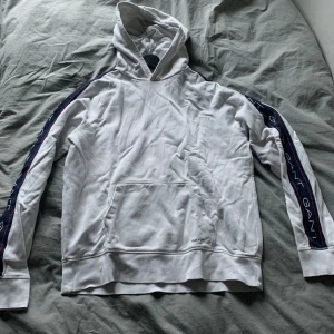 Gant hoddie - Gant hoddie stl L, pris kan diskuteras!