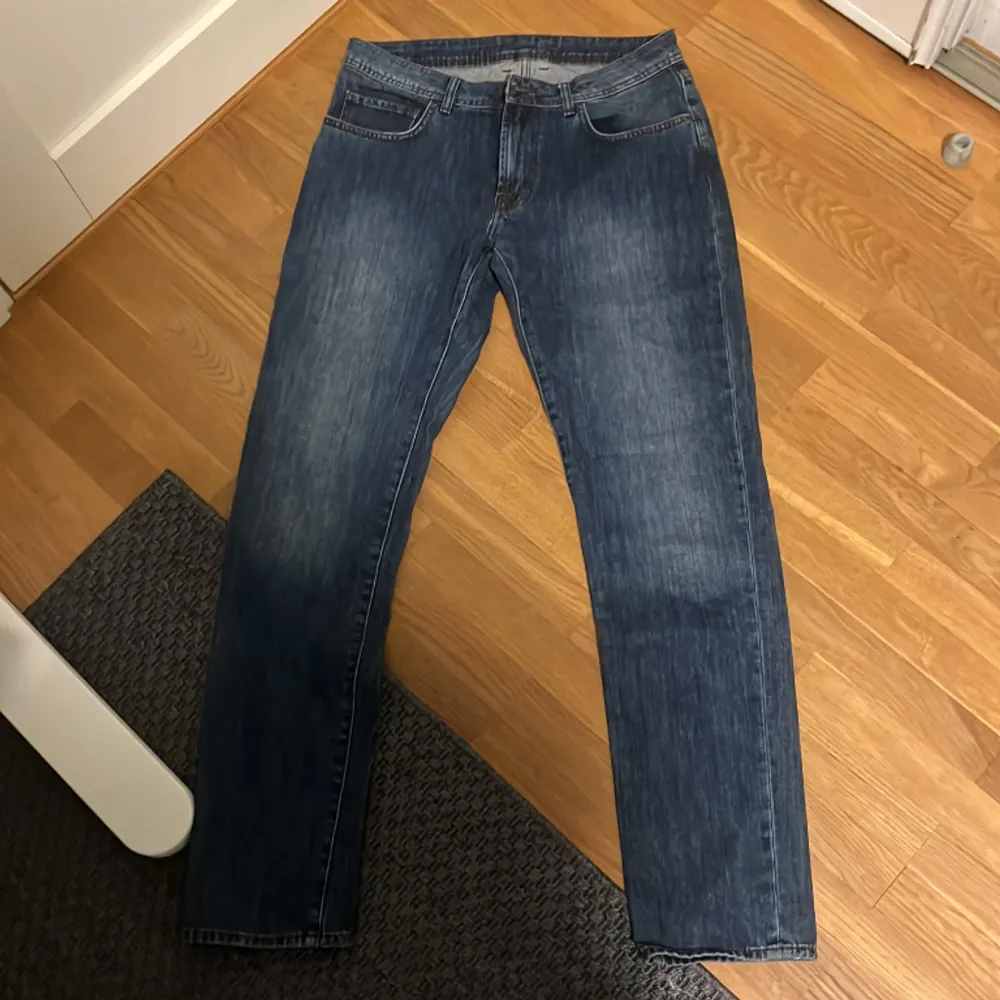 Riktigt feta Oscar Jacobson jeans som är mörkblå. Inga defekter. Storlek 33/34. Jeans & Byxor.