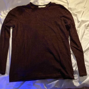 Stickad tröja - En riktigt go stickad tröja från märket Jack and Jones. Skick 8/10