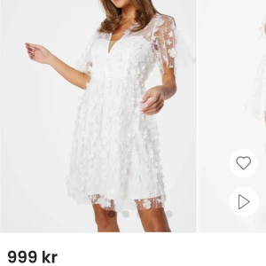 Bubbleroom klänning  - Helt oanvänd klänning från bubbleroom i storlek XS. Prislappen sitter kvar! Perfekt till studenten! 🩷🤩säljer pga har köpt en annan. Nypris: 999kr