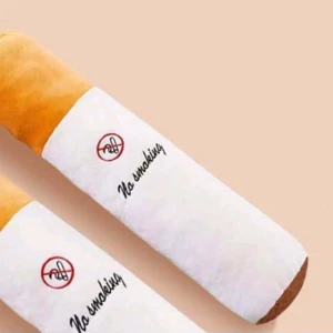 Storgatan 69 - Sigreter huden kommer 1st 25 cm  /10 in och det finns en stor som är 32cm\12.5in