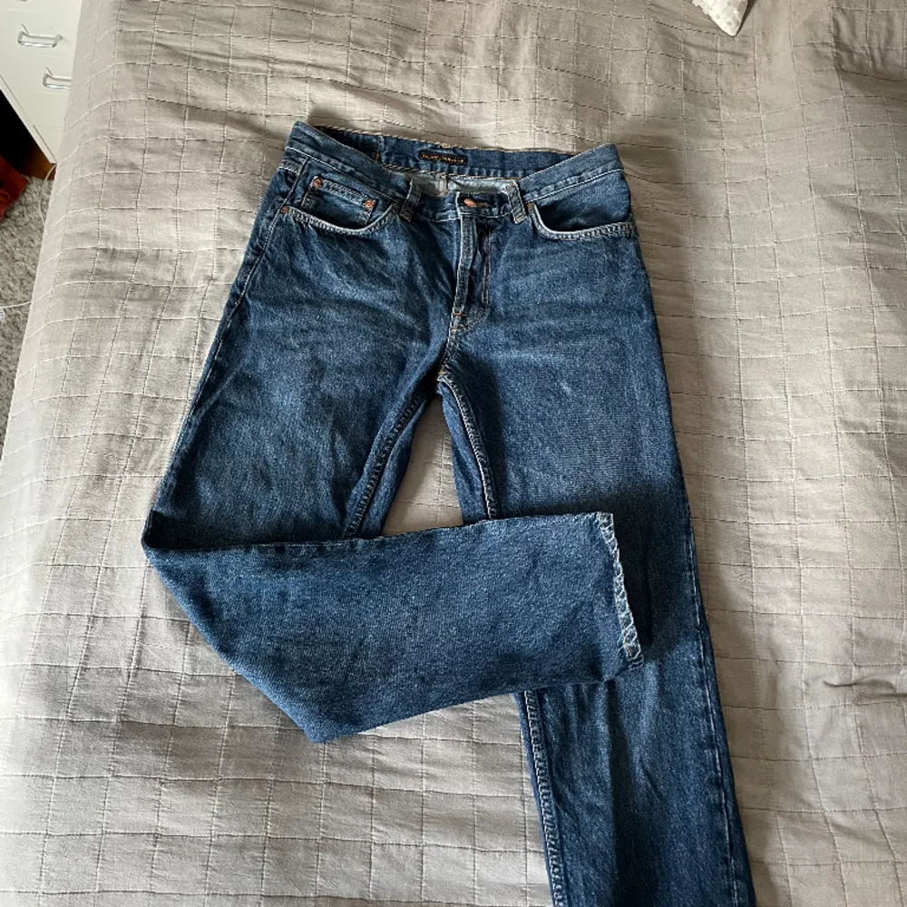 Säljer nu mina Nudie jeans i storlek W 31 L 32 som passar mellan 180 till 184 Säljer pga att jag inte använder de så mycket längre Nypris 1600kr Mitt pris 550. Jeans & Byxor.