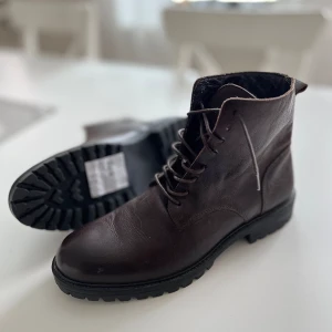 Skor Samsö Samsö Skinn - Herr sko Samsö Samsö storlek 45 alldrig använd