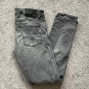 Slim fit Replay jeans i storlek W30 L32 