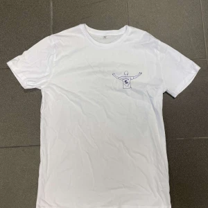 Bellingham - Väldigt snygg Bellingham T-shirt, bra tryck och perfekt för dig som håller på Real Madrid!