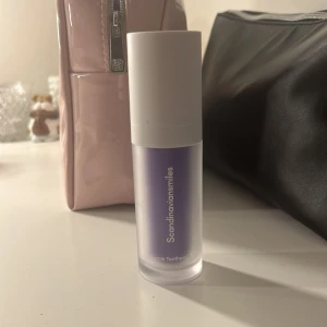 Oanvänd tandblekning  - Säljer denna oanvända tandblekning då ja köpte en annan som ja tyckte funkade bra 💗