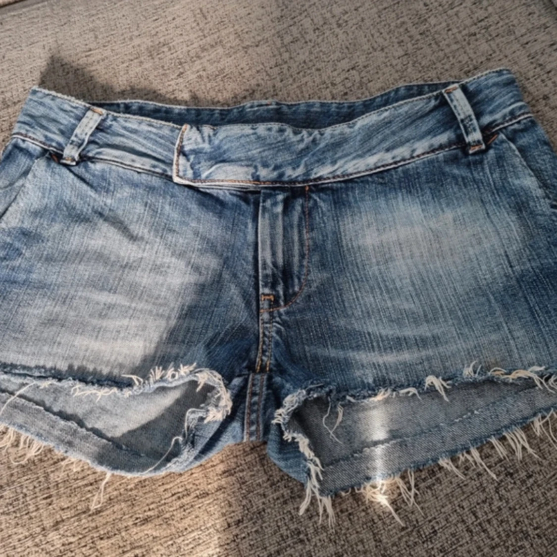 Lågmidjade pepeshorts - 90