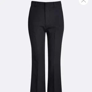 Kostymbyxor  - Säljer mina kostymbyxor från Bikbok, knappt använda