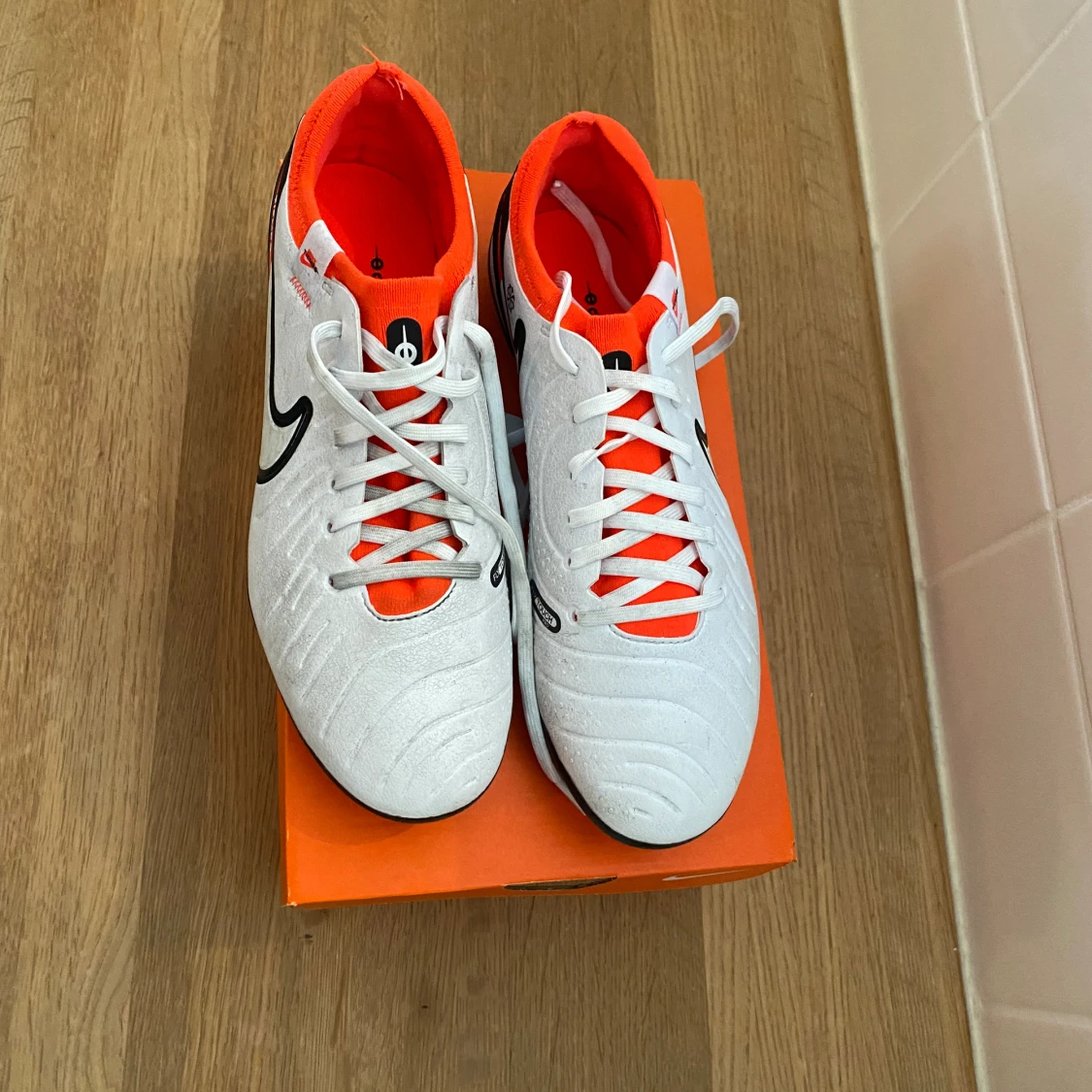 Nike Tiempo Legend 10 A-G PRO Ready Fotbollskor - 90