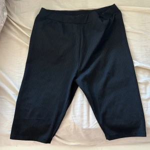 Biker shorts  - Storlek: L Aldrig använda 