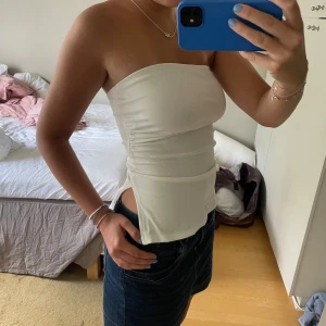 Topp  - Superfin vit topp!🩵