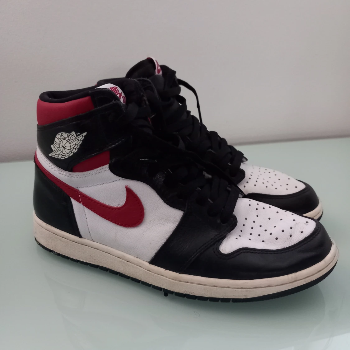 Jordan 1 high OG gym red 