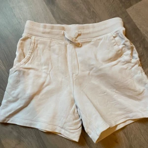 Shorts  - Vita mjukis shorts