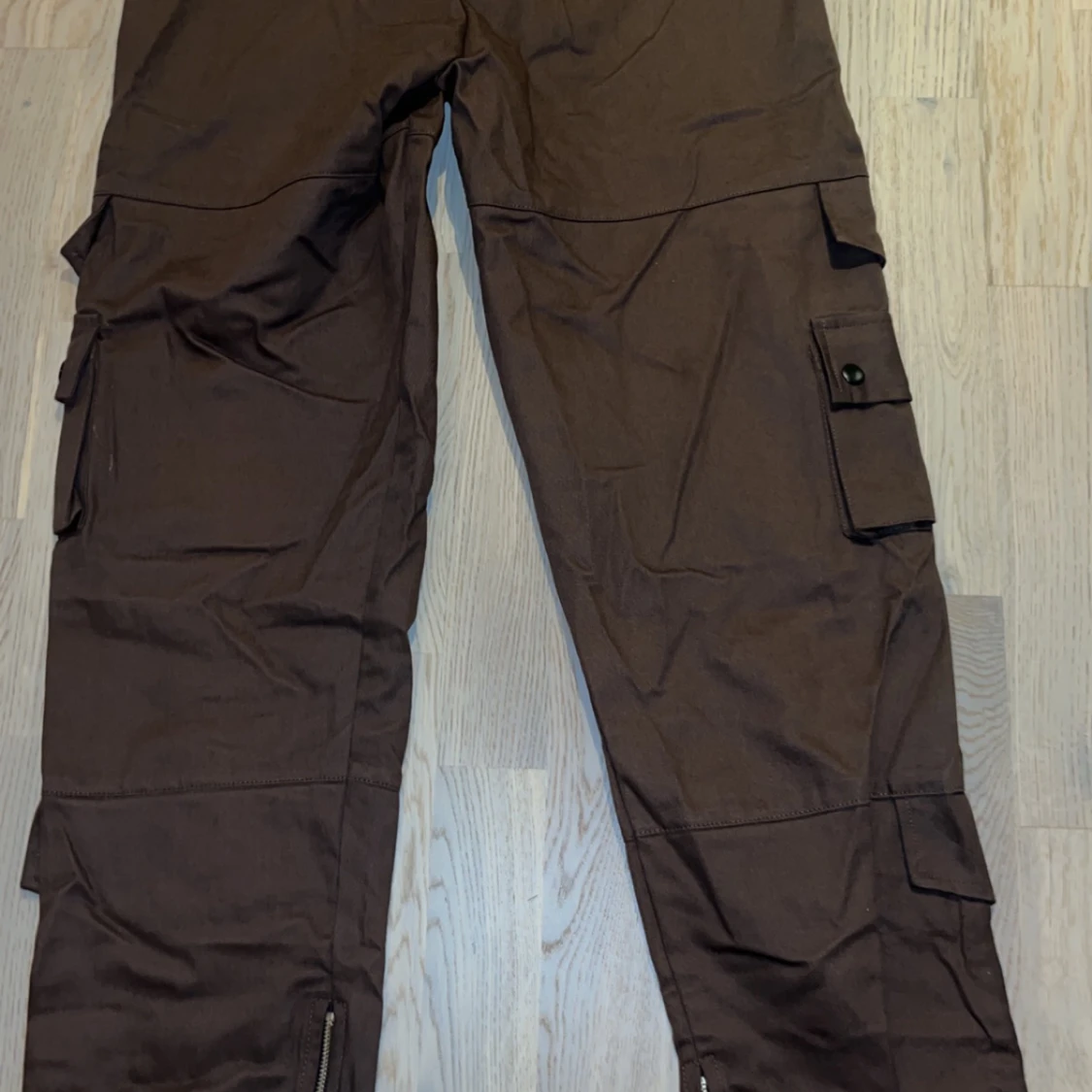 Bruna cargobyxor - 90