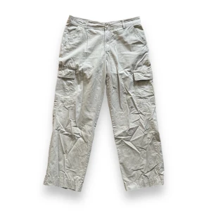 Cargo byxor - Beige/bruna/khaki färg.