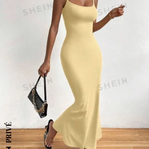 Klänning  - Helt ny,strl M