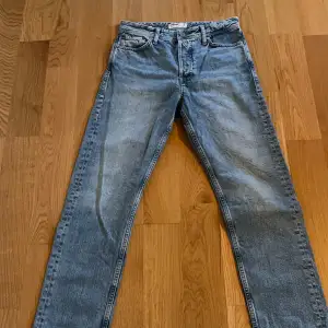 Jack & Jones chris jeans, använda men i väldigt bra skick. Pris kan diskuteras.