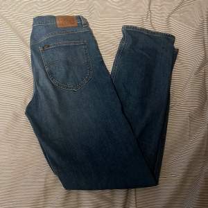 Lee jeans i storlek W32 L34