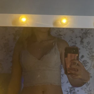 Linne  - Säljer fint linne med mönster bik bok🩷👚