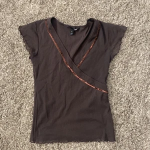 Sommartopp - Passar jätte fint i formen, och är i bra skick!