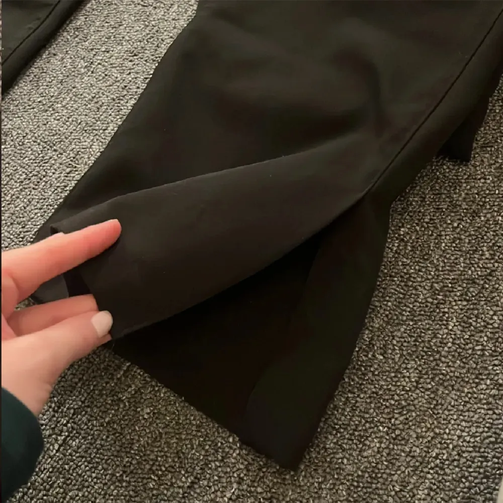 Säljer dom endast för 299 Kr!❤️. Farkut & Housut.