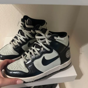 Nike dunk all star - Dunk High "All-Star 2021" skor i storlek 36! Köpta från pardonmykicks