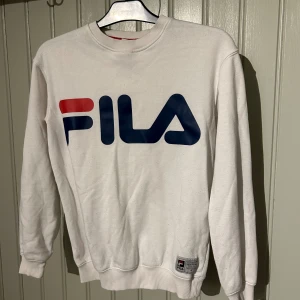 FILA sweatshirt - Bra skick! Lite tecken på användning