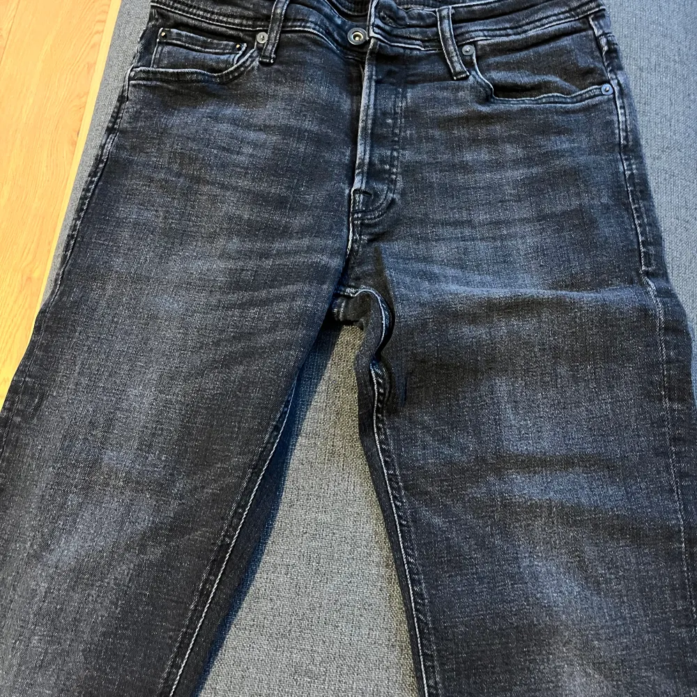 Jack & Jones jeans i modell Mike inga fläckar osv. Jeans & Byxor.