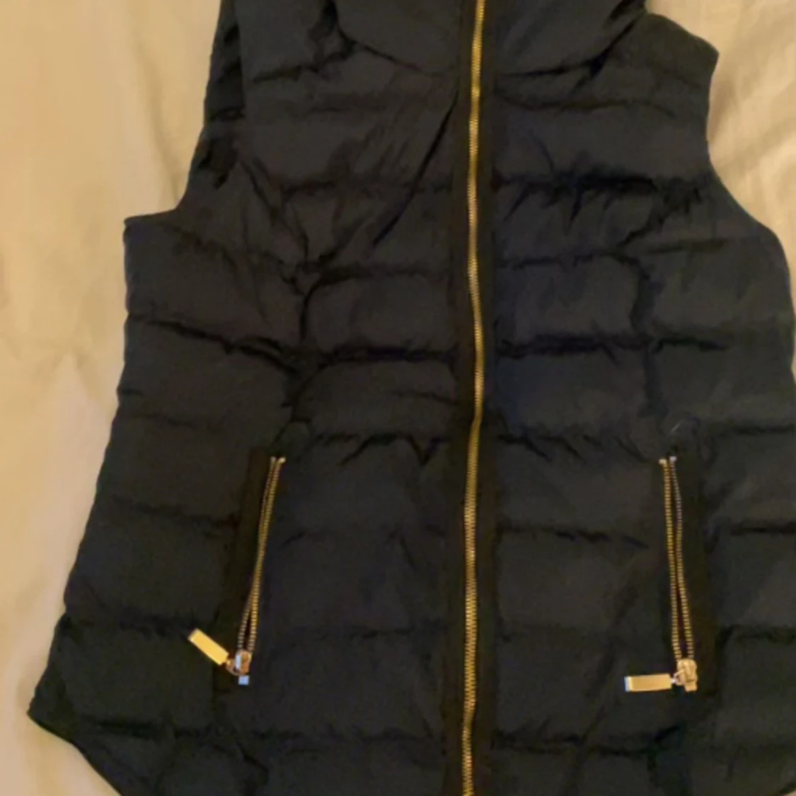 Tindra jacka utan ärmar