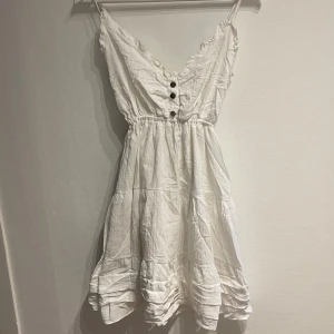 Klänning - Använd en gång 🤍