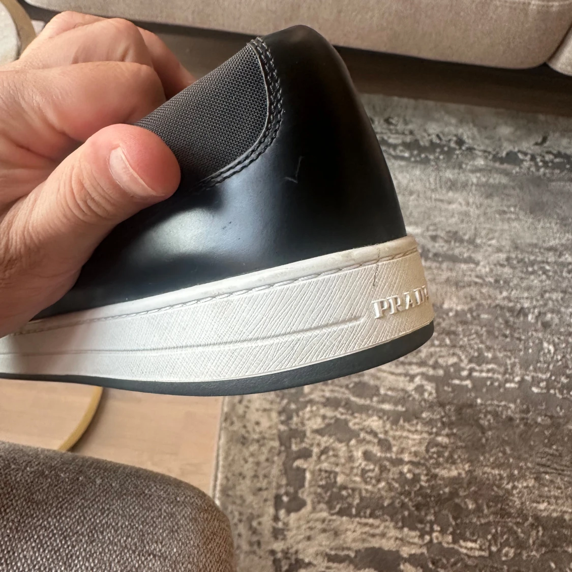 Svarta sneakers från Prada - 93