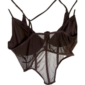 Festtopp - Snörning i ryggen. Korset med mesh