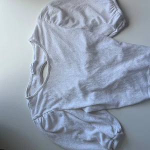 Topp med snörning  - Använt en gång 