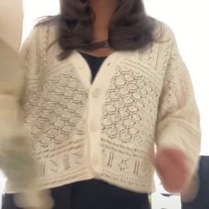 Enkel kofta  - Superfin Kofta från zara i storlek S 💕