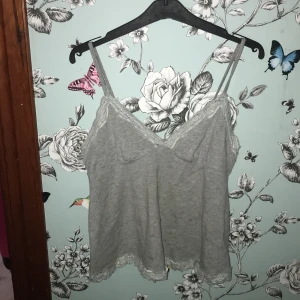 Spets linne - Jätte fint spets linne  