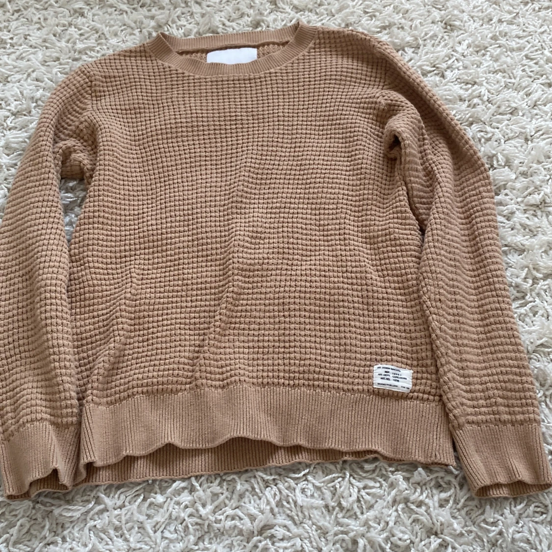 Beige tröja. - 90