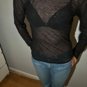 Fest topp - Glittrig fest topp från kapphal. Använd en gång 💗🌟