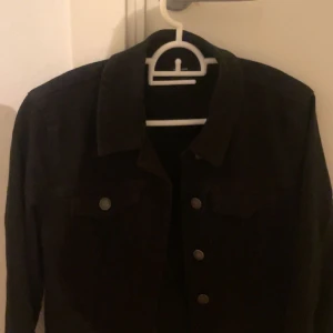 Vero moda jeans jacka - Nyskick använd 3 gånger köpt för 399kr säljer för 150kr