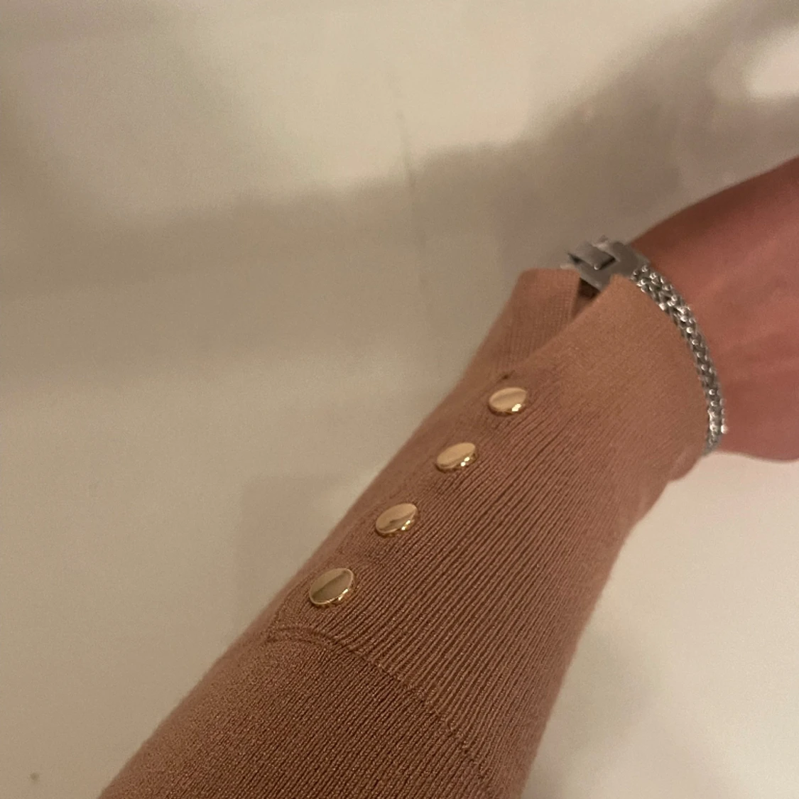 En beige/brun zara långarmad - 90