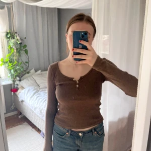 Brun topp - Brun topp från Brandy Melville!😽