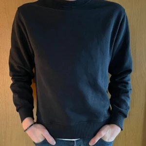 Colmar tröja  - Säljer nu min colmar tröja, skick 9/10. Använd fåtal gånger. Skriv om du har några funderingar!